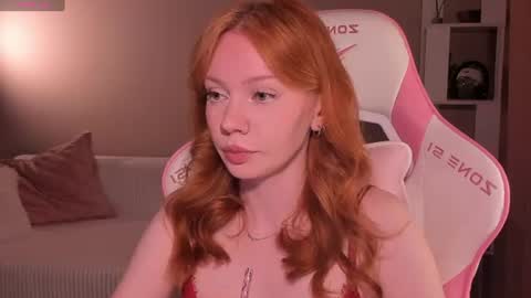 Snapshot of honeyautumn chatting on 07-15-26, 08:36 honeyautumn online show from 07-15-26, 08:36