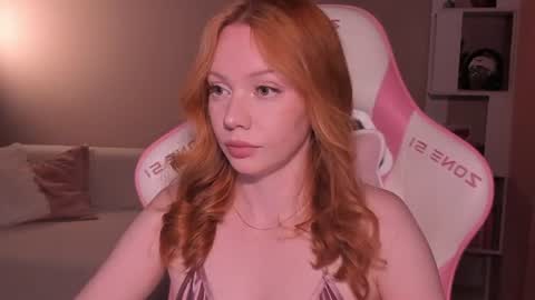 Snapshot of honeyautumn chatting on 07-29-26, 06:50 honeyautumn online show from 07-29-26, 06:50