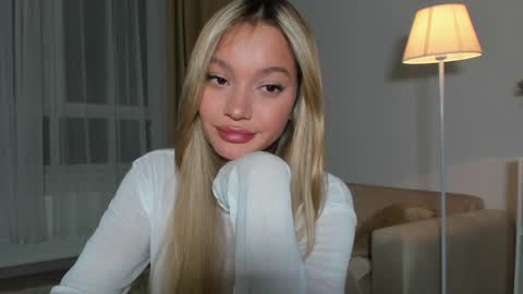 Snapshot of honeybae3 chatting on 12-29-24, 03:35 Kira Instagram asaphoney Fansly asaphoney online show from 12-29-24, 03:35