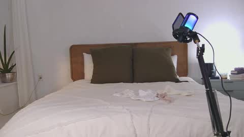 honeybbxx online show from 02-25-25, 02:14