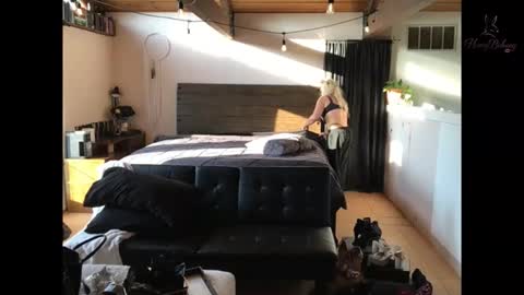 honeybuhnny online show from 04-03-26, 02:42