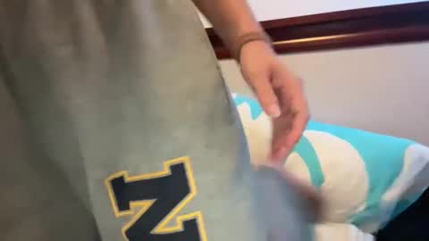 Snapshot of honeybun_z chatting on 10-07-25, 10:51 honeybun_z online show from 10-07-25, 10:51