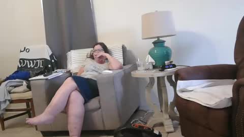 Snapshot of honeybuns344636 chatting on 01-11-25, 07:05 Honey online show from 01-11-25, 07:05