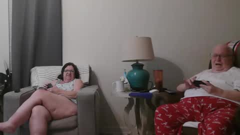 Snapshot of honeybuns344636 chatting on 01-31-25, 11:56 Honey online show from 01-31-25, 11:56