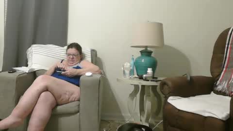 Snapshot of honeybuns344636 chatting on 02-09-25, 11:14 Honey online show from 02-09-25, 11:14