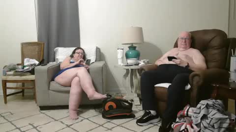 Snapshot of honeybuns344636 chatting on 02-22-25, 12:05 Honey online show from 02-22-25, 12:05