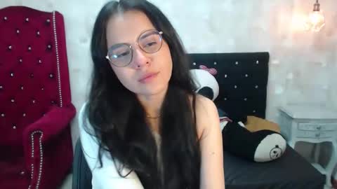 Emily online show from 05-02-26, 02:55
