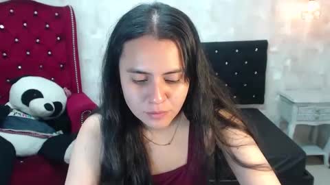 Emily online show from 05-06-26, 03:17