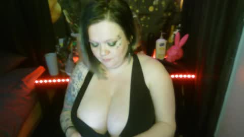 Snapshot of honeychambers chatting on 04-20-26, 11:17 honeychambers online show from 04-20-26, 11:17