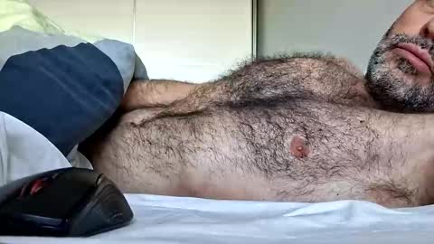 Snapshot of honeydaddyforyou chatting on 03-16-26, 06:39 honeydaddyforyou online show from 03-16-26, 06:39