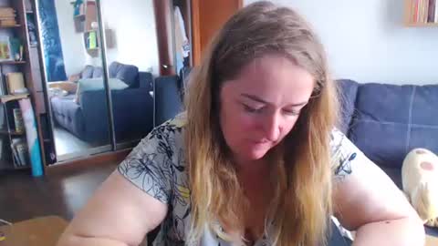 HoneydewMolly online show from 05-31-26, 08:54