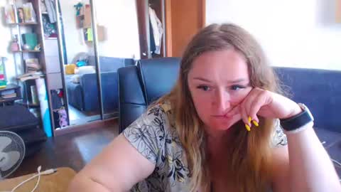 HoneydewMolly online show from 07-17-26, 11:06