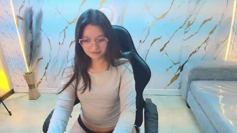 honeydoll_tf online show from 05-05-26, 02:14