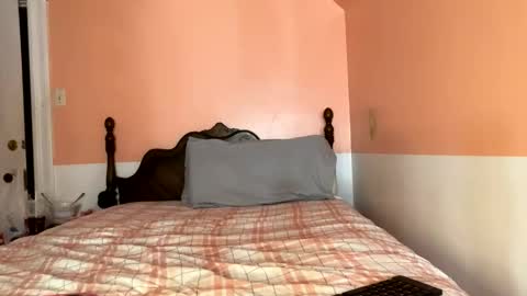 HoneyDrippinBunny online show from 02-27-26, 04:01