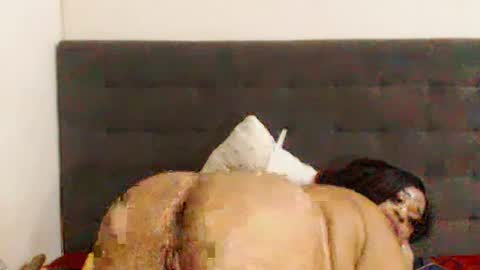 honeydropsxx2 online show from 02-12-25, 02:24