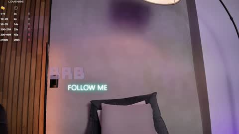 Sofia independent model online show from 01-11-25, 02:25