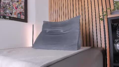 Sofia independent model online show from 06-14-26, 10:06