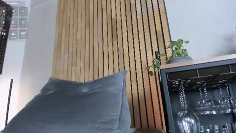Sofia independent model online show from 06-15-26, 10:50
