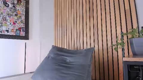 Sofia independent model online show from 06-27-26, 10:42