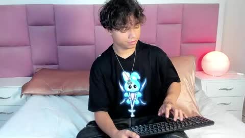 honeymoon_sariel online show from 05-11-26, 02:01
