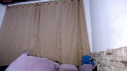 Snapshot of honeypussy3021 chatting on 04-15-26, 08:21 Victoria online show from 04-15-26, 08:21