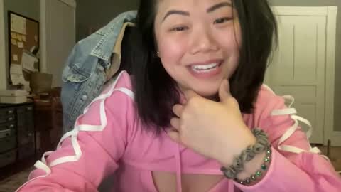 HoneySunshineNeko online show from 03-17-26, 12:15