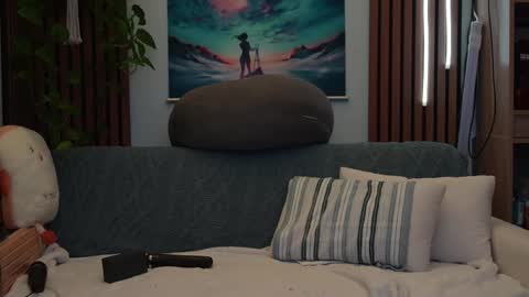 Noelle online show from 10-14-25, 03:18