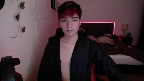 Esteban online show from 09-16-25, 04:24