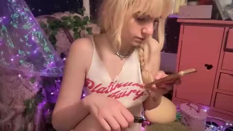 Emi Rose online show from 03-06-25, 07:57
