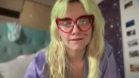 Emi Rose online show from 10-18-25, 04:48