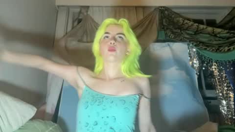 Emi Rose online show from 06-12-26, 04:00