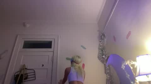 Emi Rose online show from 07-01-26, 04:36