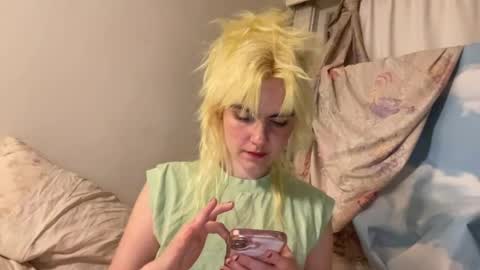 Emi Rose online show from 07-19-26, 04:16