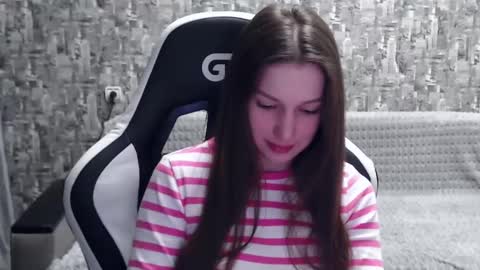 Nancy online show from 12-02-24, 01:57