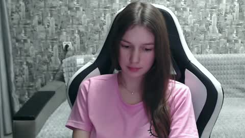 Nancy online show from 12-17-24, 03:49