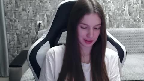 Nancy online show from 12-18-24, 12:51