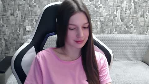 Nancy online show from 12-23-24, 08:57