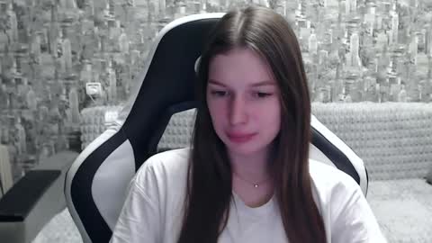 Nancy online show from 01-04-25, 03:07