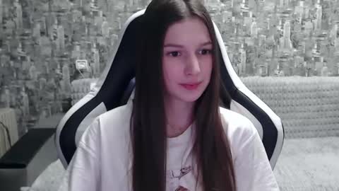 Nancy online show from 01-04-25, 06:09