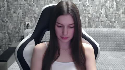 Nancy online show from 01-26-25, 03:36