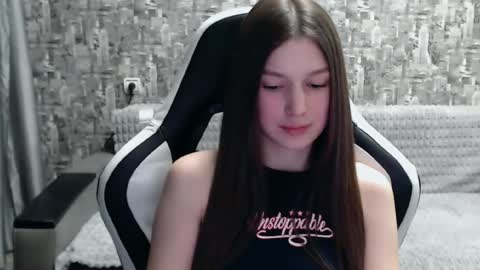 Nancy online show from 02-25-25, 03:49