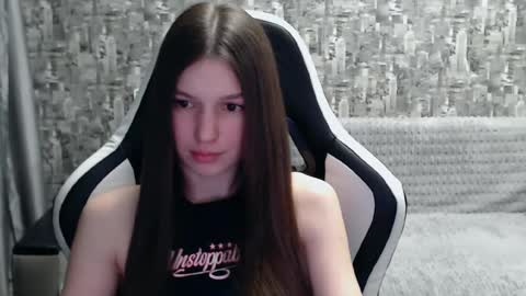 Nancy online show from 02-25-25, 06:53