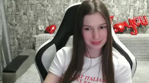 Nancy online show from 03-11-25, 07:14