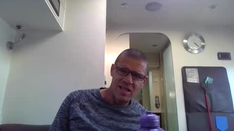 hooliganism33 online show from 09-25-25, 06:50