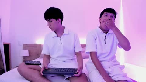 hoot_booys_ online show from 01-13-26, 07:19