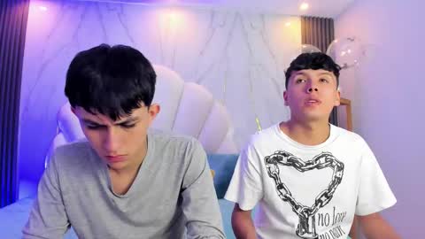 Snapshot of hoot_booys_ chatting on 02-20-26, 07:25 hoot_booys_ online show from 02-20-26, 07:25