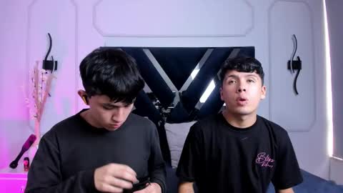 Snapshot of hoot_booys_ chatting on 03-06-26, 06:15 hoot_booys_ online show from 03-06-26, 06:15