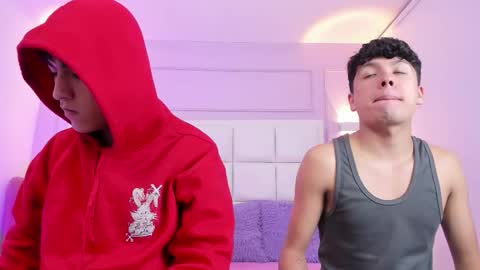 Snapshot of hoot_booys_ chatting on 03-18-26, 07:50 hoot_booys_ online show from 03-18-26, 07:50