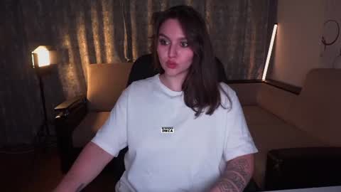 Karina online show from 06-22-26, 03:42