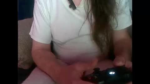 hopps28 online show from 12-30-24, 01:37